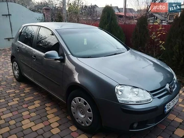 Авто Volkswagen Golf 2004 № 8254931