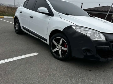 Авто Renault Megane 2011 № 8255067