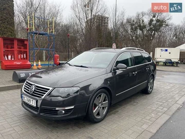 Авто Volkswagen Passat 2010 № 8256055