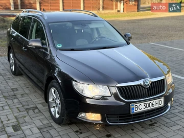 Авто Skoda Superb 2010 № 8256155