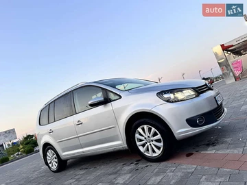 Авто Volkswagen Touran 2014 № 8256162