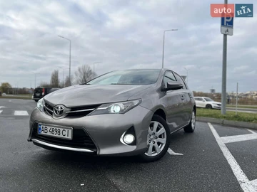 Авто Toyota Auris 2013 № 8256243