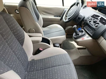 Авто Renault Scenic 2004 № 8256319