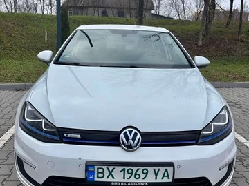 Авто Volkswagen E-Golf 2014 № 8256823