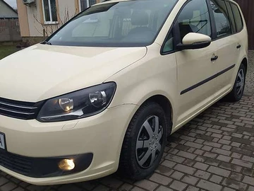 Авто Volkswagen Touran 2013 № 8256841