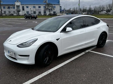 Авто Tesla Model 3 2019 № 8256923