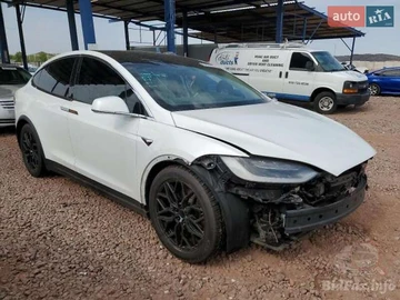 Авто Tesla Model X 2019 № 8257408