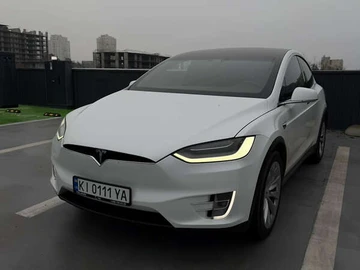 Авто Tesla Model X 2020 № 8257442