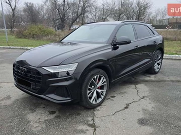 Авто Audi Q8 2021 № 8257477