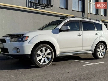 Авто Mitsubishi Outlander Xl 2011 № 8258714