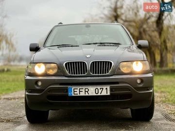 Авто BMW X5 2002 № 8259478