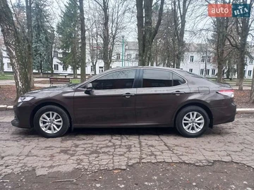 Авто Toyota Camry 2018 № 8259675