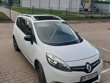 Авто Renault Grand Scenic 2015 № 8260023
