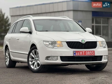 Авто Skoda Superb 2012 № 8260027
