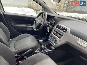 Авто Fiat Grande Punto 2013 № 8260237