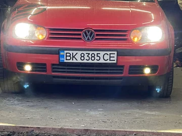 Авто Volkswagen Golf 2000 № 8260238