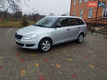 Авто Skoda Fabia 2012 № 8260239