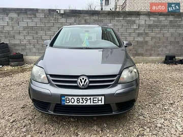 Авто Volkswagen Golf Plus 2005 № 8261403