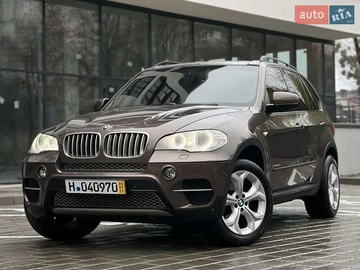 Авто BMW X5 2010 № 8261510