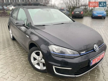 Авто Volkswagen E-Golf 2016 № 8261627