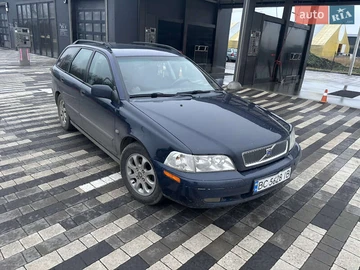 Авто Volvo V40 2000 № 8261811