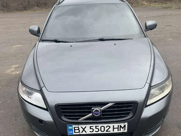 Авто Volvo V50 2008 № 8261878