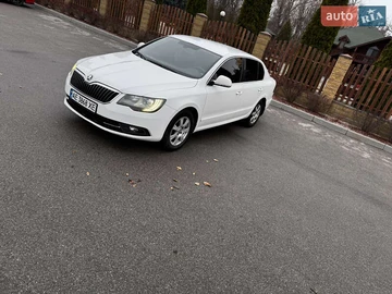 Авто Skoda Superb 2013 № 8262114