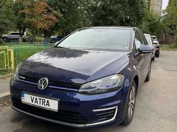 Авто Volkswagen E-Golf 2019 № 8262184