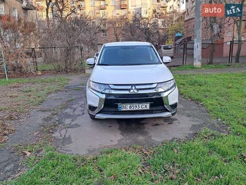Авто Mitsubishi Outlander 2018 № 8262227
