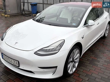 Авто Tesla Model 3 2018 № 8262254