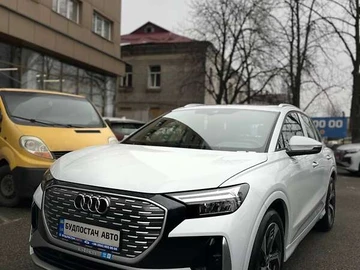 Авто Audi Q4 E-Tron 2023 № 8262283
