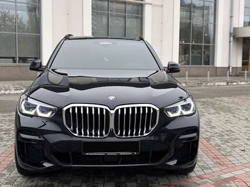 Авто BMW X5 2022 № 8262317