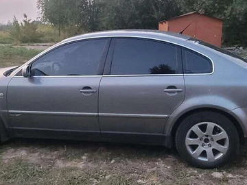 Авто Volkswagen Passat 2001 № 8262335