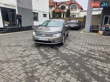 Авто Volkswagen Passat 2011 № 8262647