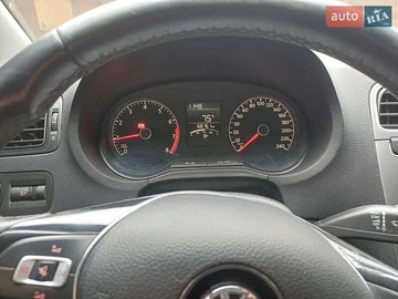 Авто Volkswagen Polo 2019 № 8262671