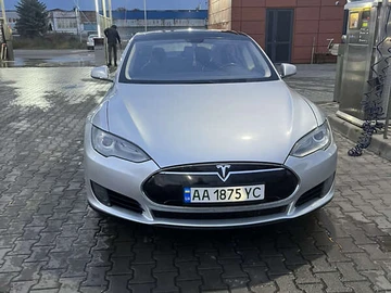 Авто Tesla Model S 2013 № 8262773