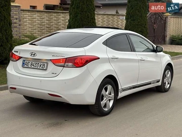 Авто Hyundai Elantra 2011 № 8263046