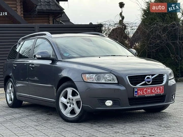 Авто Volvo V50 2012 № 8263058