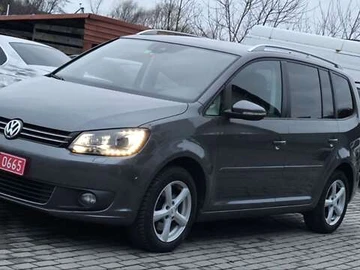 Авто Volkswagen Touran 2013 № 8263073