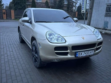 Авто Porsche Cayenne 2006 № 8263081