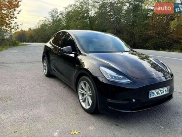 Авто Tesla Model Y 2022 № 8263323