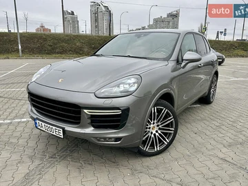 Авто Porsche Cayenne 2016 № 8263351