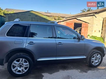Авто Volkswagen Touareg 2006 № 8263456