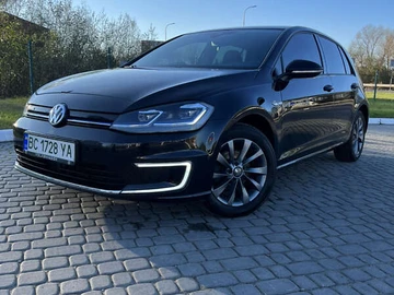Авто Volkswagen E-Golf 2018 № 8264122