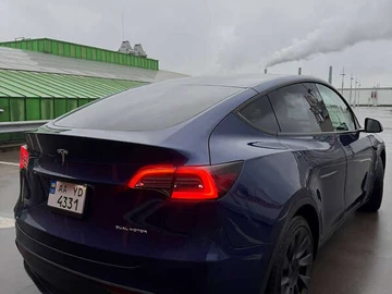 Авто Tesla Model Y 2022 № 8264589