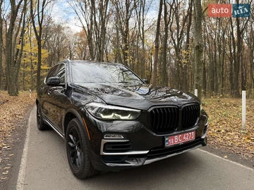Авто BMW X5 2018 № 8264738