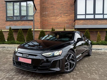 Авто Audi Rs E-Tron Gt 2023 № 8264855