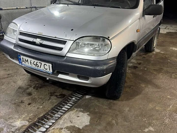 Авто Chevrolet Niva 2006 № 8264907