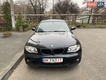 Авто BMW 1 Series 2005 № 8265077