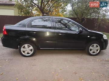 Авто Chevrolet Aveo 2008 № 8265090